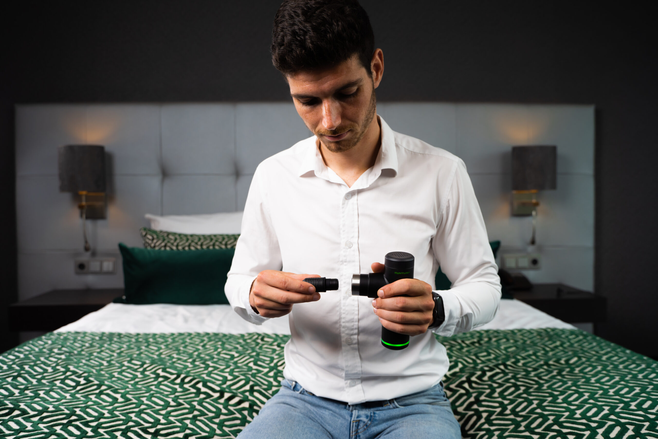 Massaažipüstol Tunturi MG30 Massage Gun Mini - Image 3